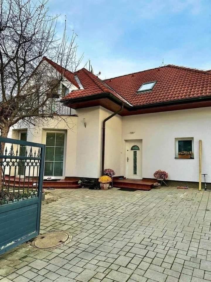 Cozy Sapa Stay Praga Zewnętrze zdjęcie